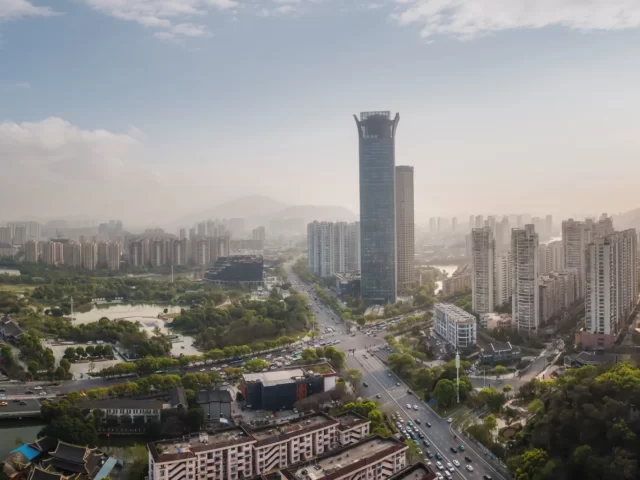 Comparison: Noida vs Greater Noida vs Noida Extension – Where Should You Invest?