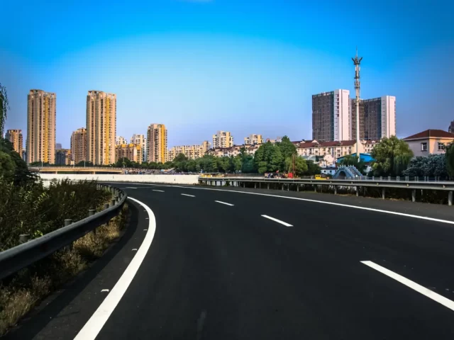 Yamuna Expressway Growth Corridor: A Real Estate Goldmine?